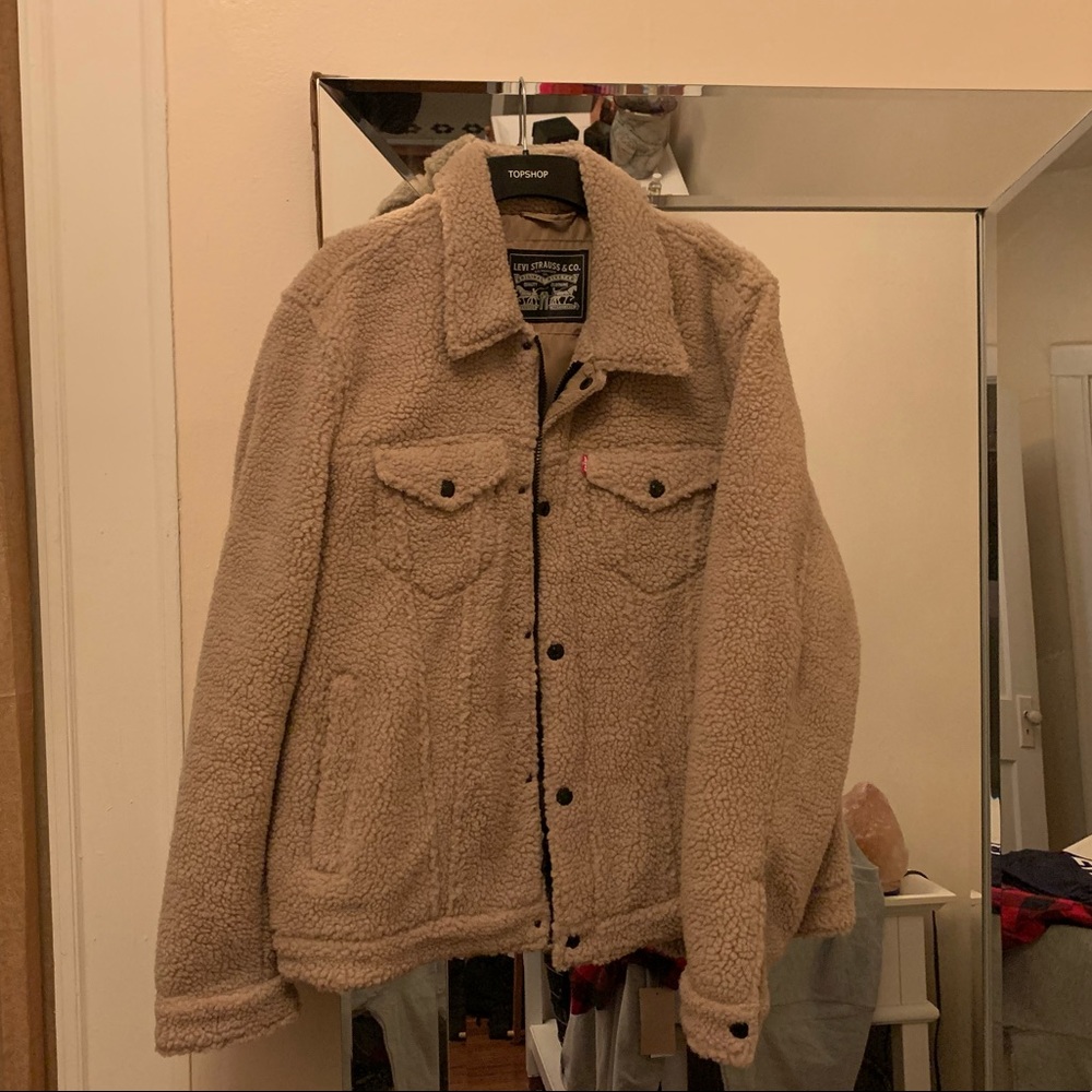 Levi’s Shearling trucker